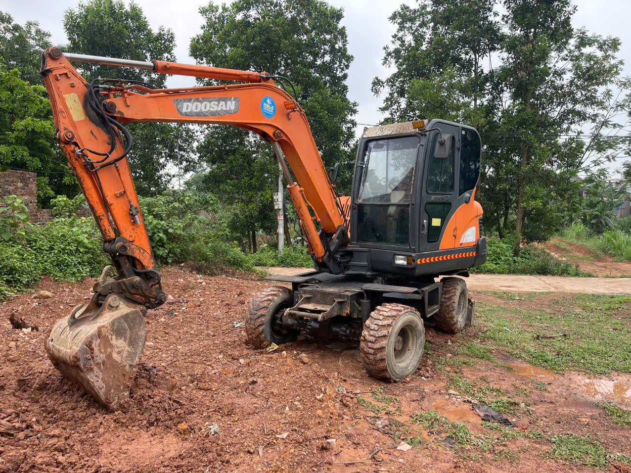 gia dinh can ban may doosan