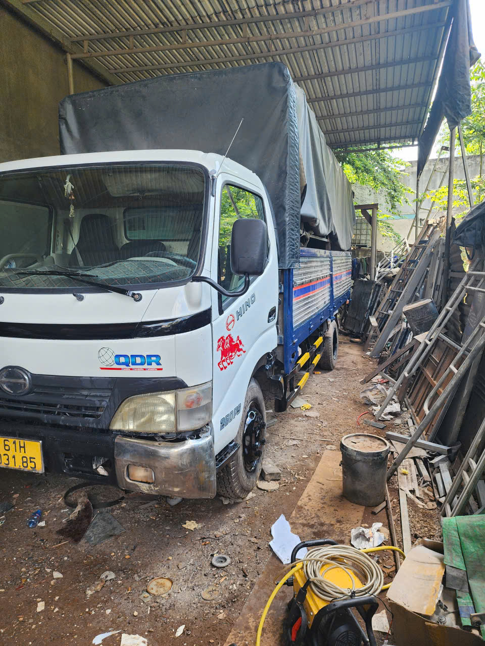 gia dinh het viec can ban hino doi 2008 tai 3,9 tan . xe may ngon lop dep