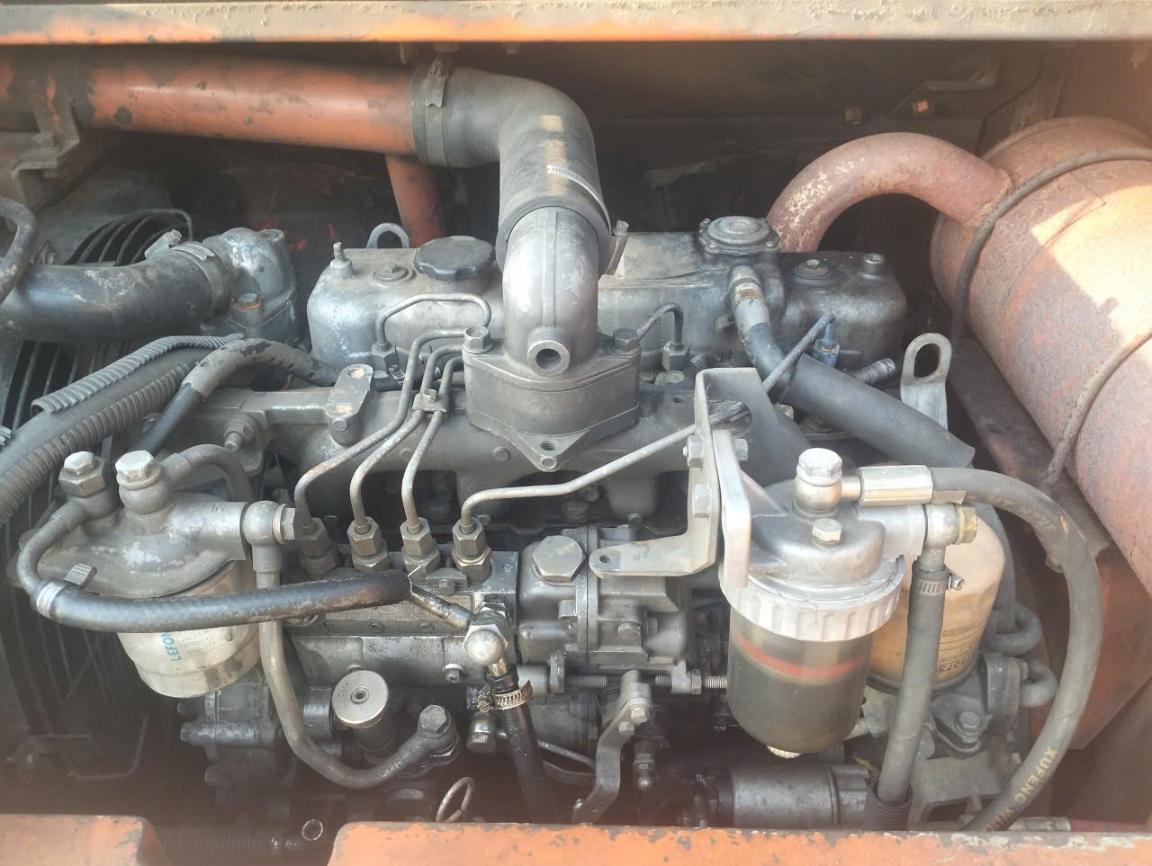 gia dinh het viec muon ban may 75