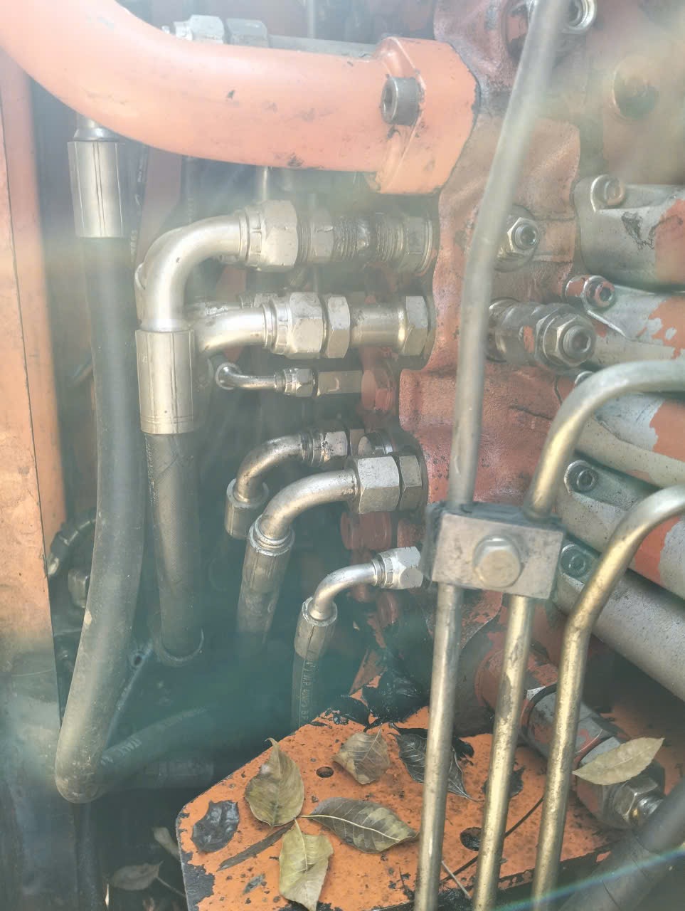 gia dinh het viec muon ban may 75