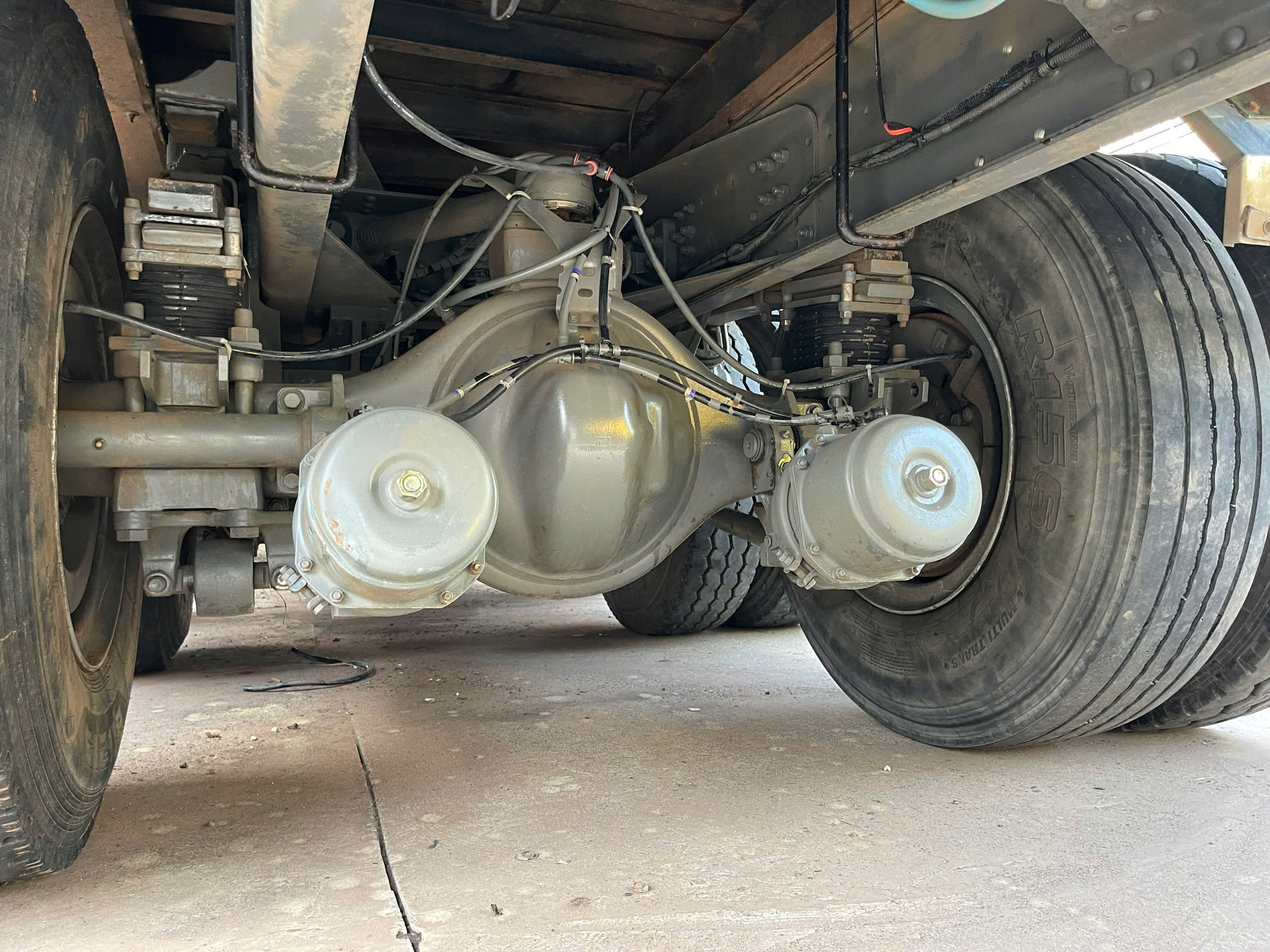 howo 5 chan 2022 dang ky 2024