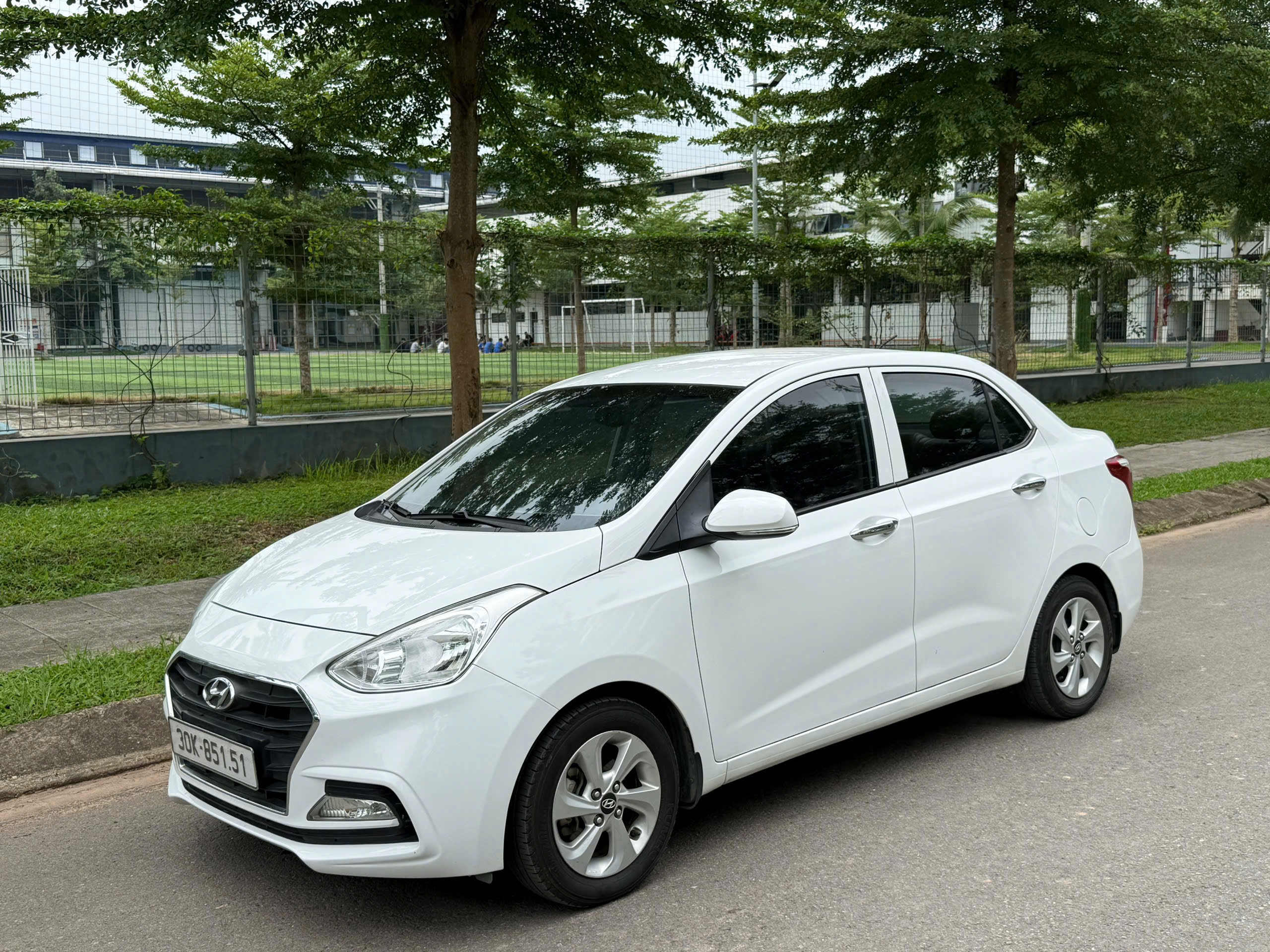 huyndai i10 sx 2019 sen dan so san ban du