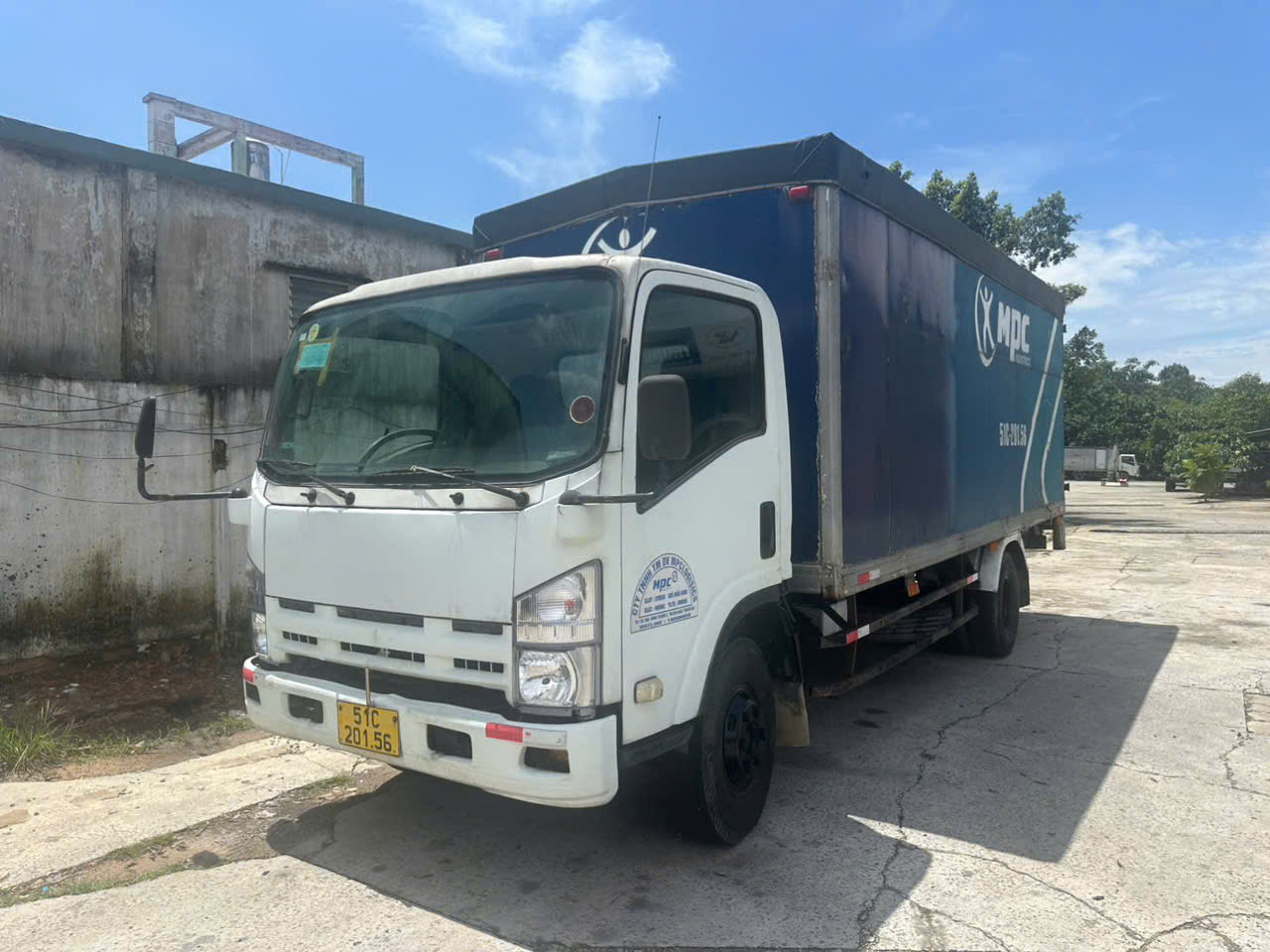 isuzu sx 2009 oto tai thung kin
