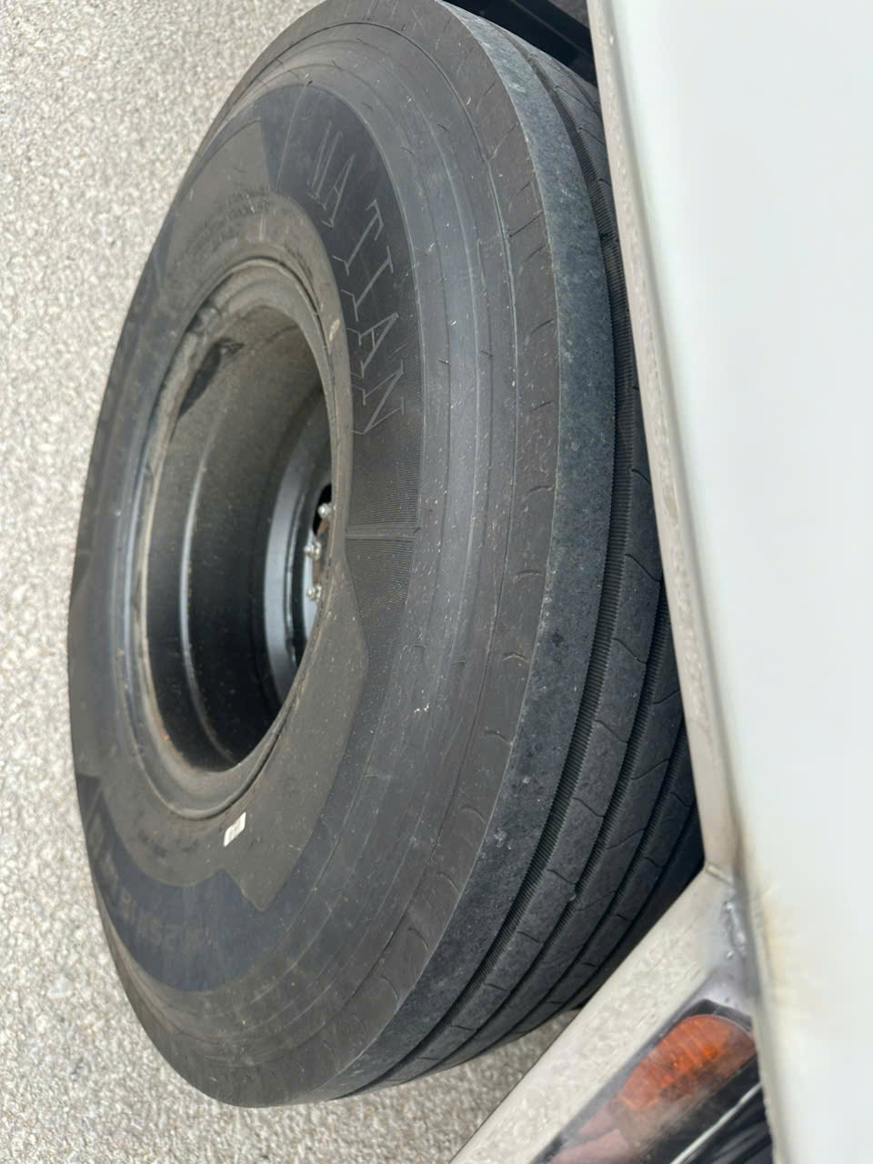 izuzu 150 ps sx 2015 tai hon 5 tan thung dai 5 m 8