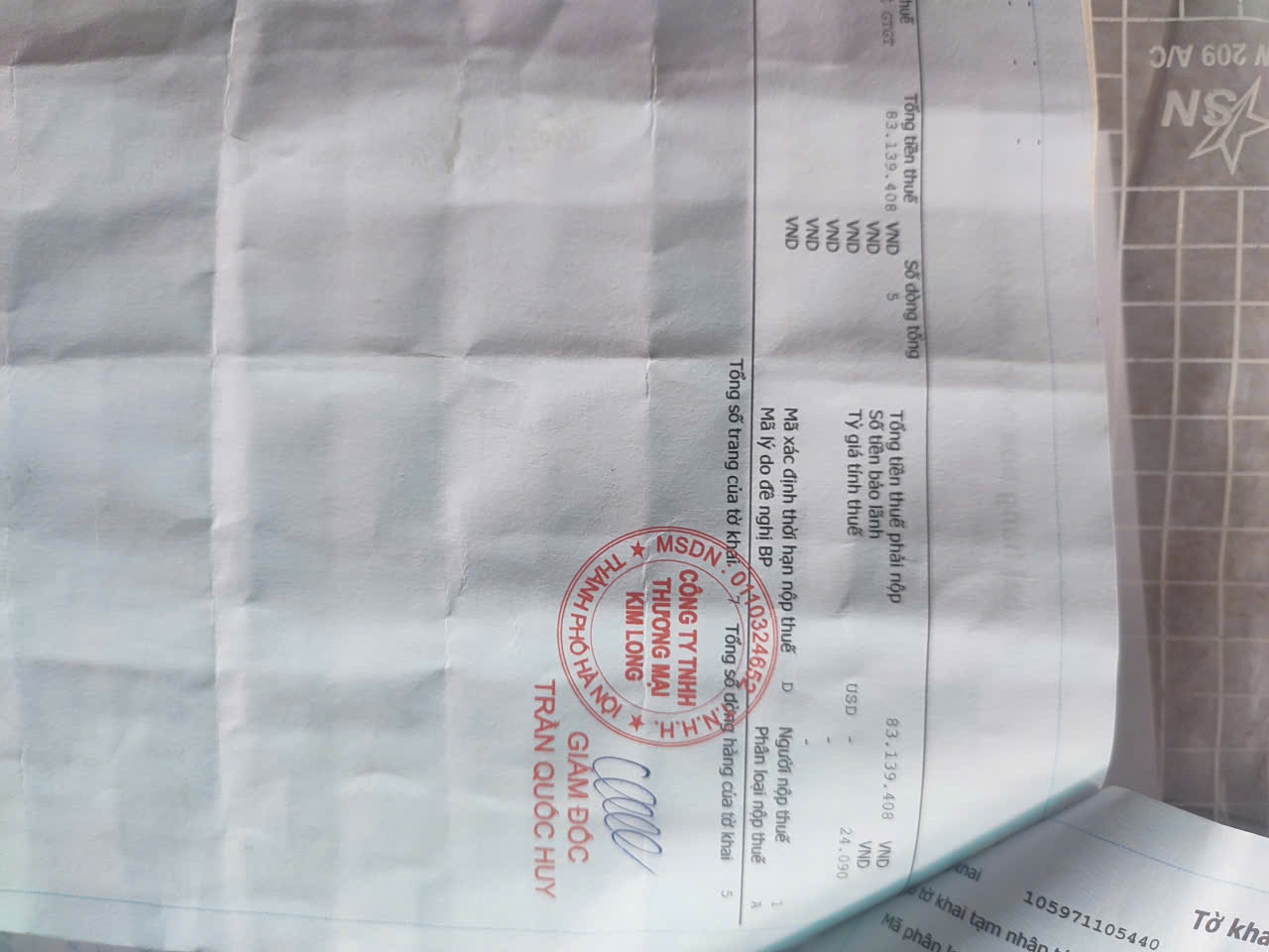 khong co viec minh can ban may xuc dao banh lop volvo 55 doi 2009