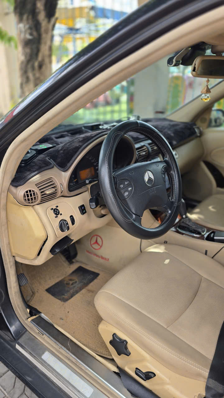 mercedes-benz c180k 2003 den