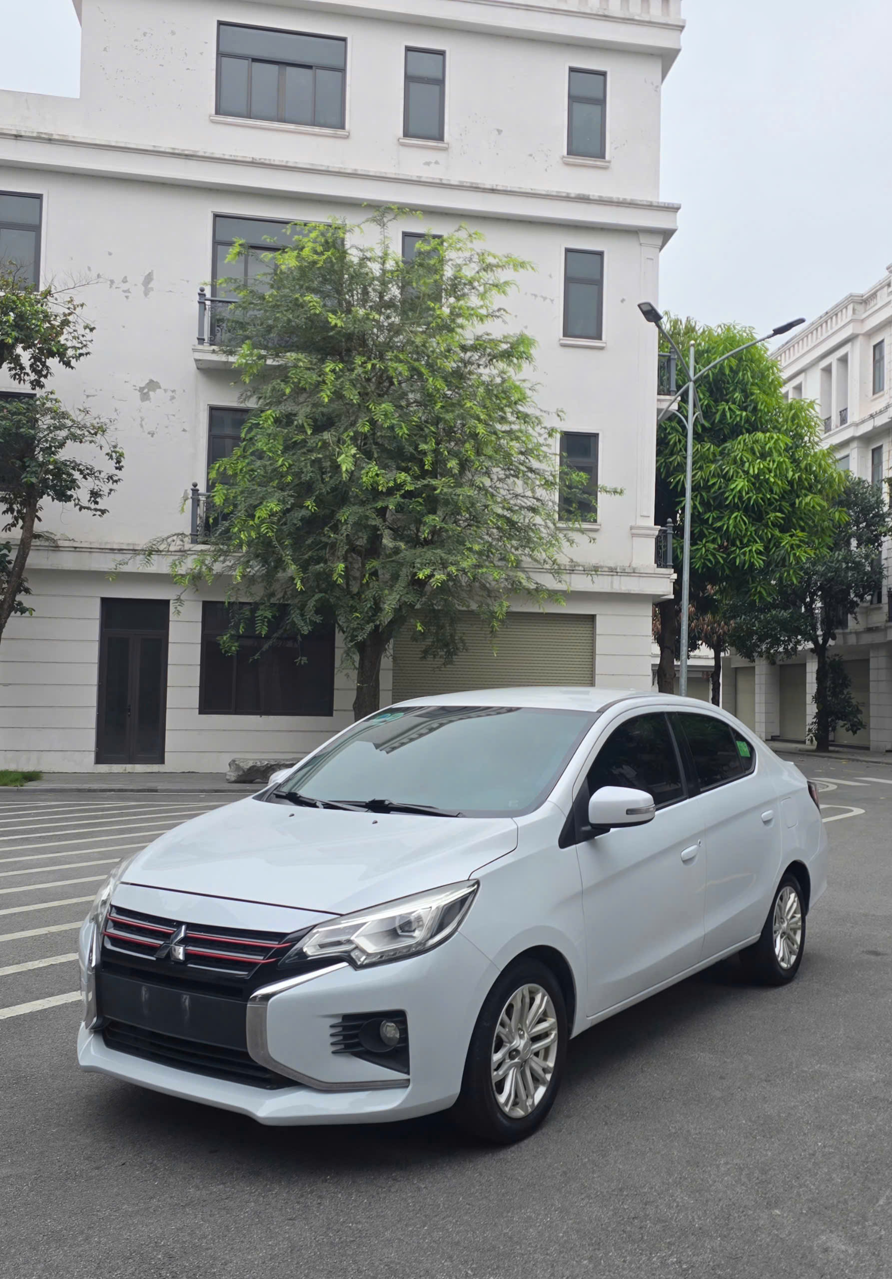 mitsubishi attrage 2020 ban du – sedan tiet kiem, rong rai, cuc lanh
