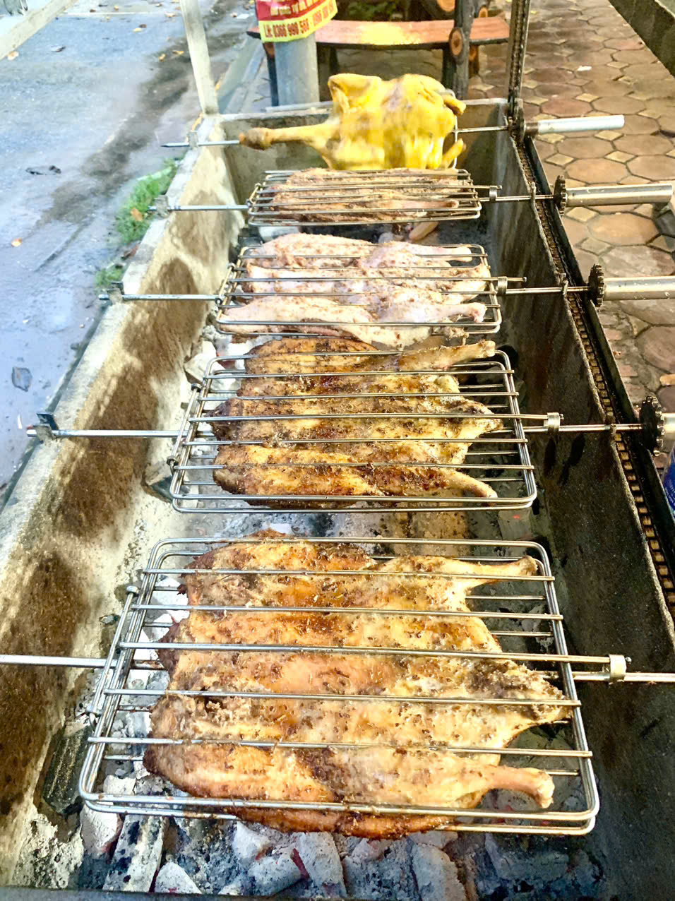 moi moi nguoi nghe tham nha hang cua chung em