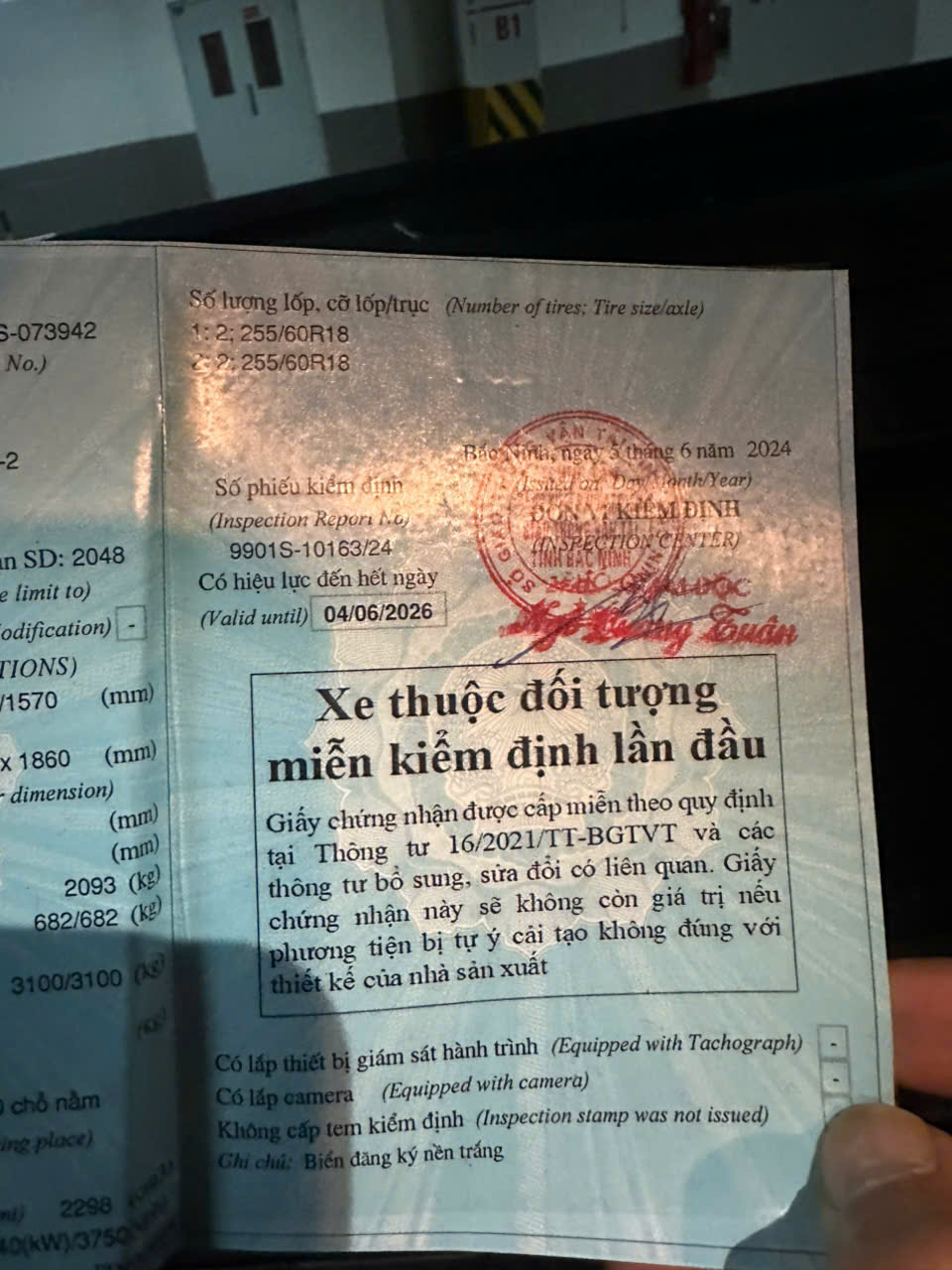 nissan 4x4 2023 dang ki 2024 xe moi chay 9000 km.