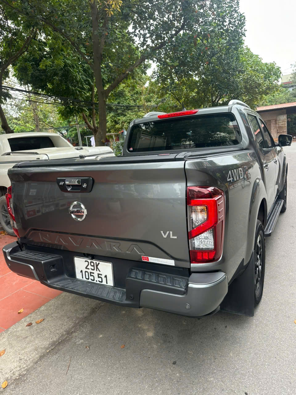 nissan 4x4 2023 dang ki 2024 xe moi chay 9000 km.