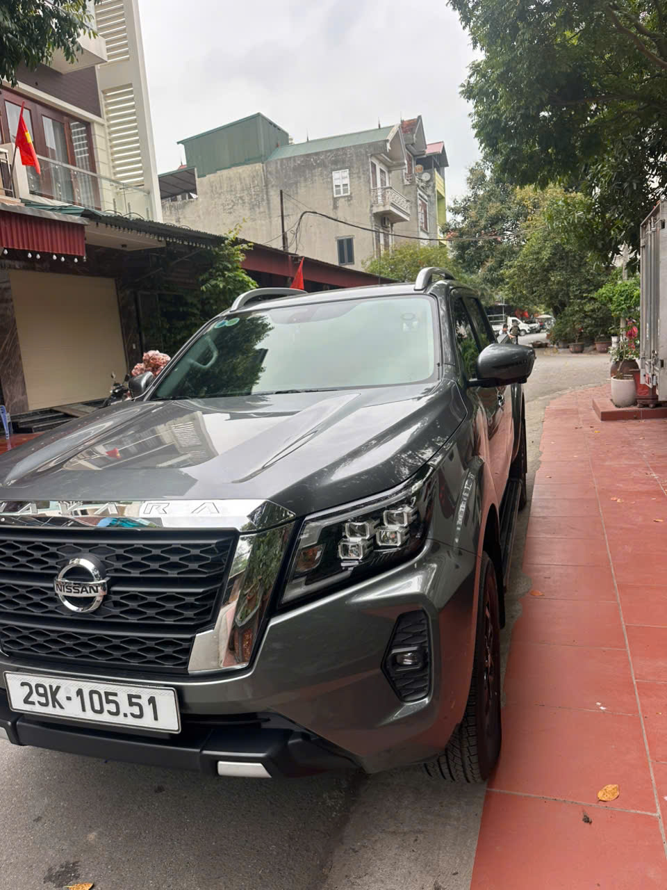 nissan 4x4 2023 dang ki 2024 xe moi chay 9000 km.