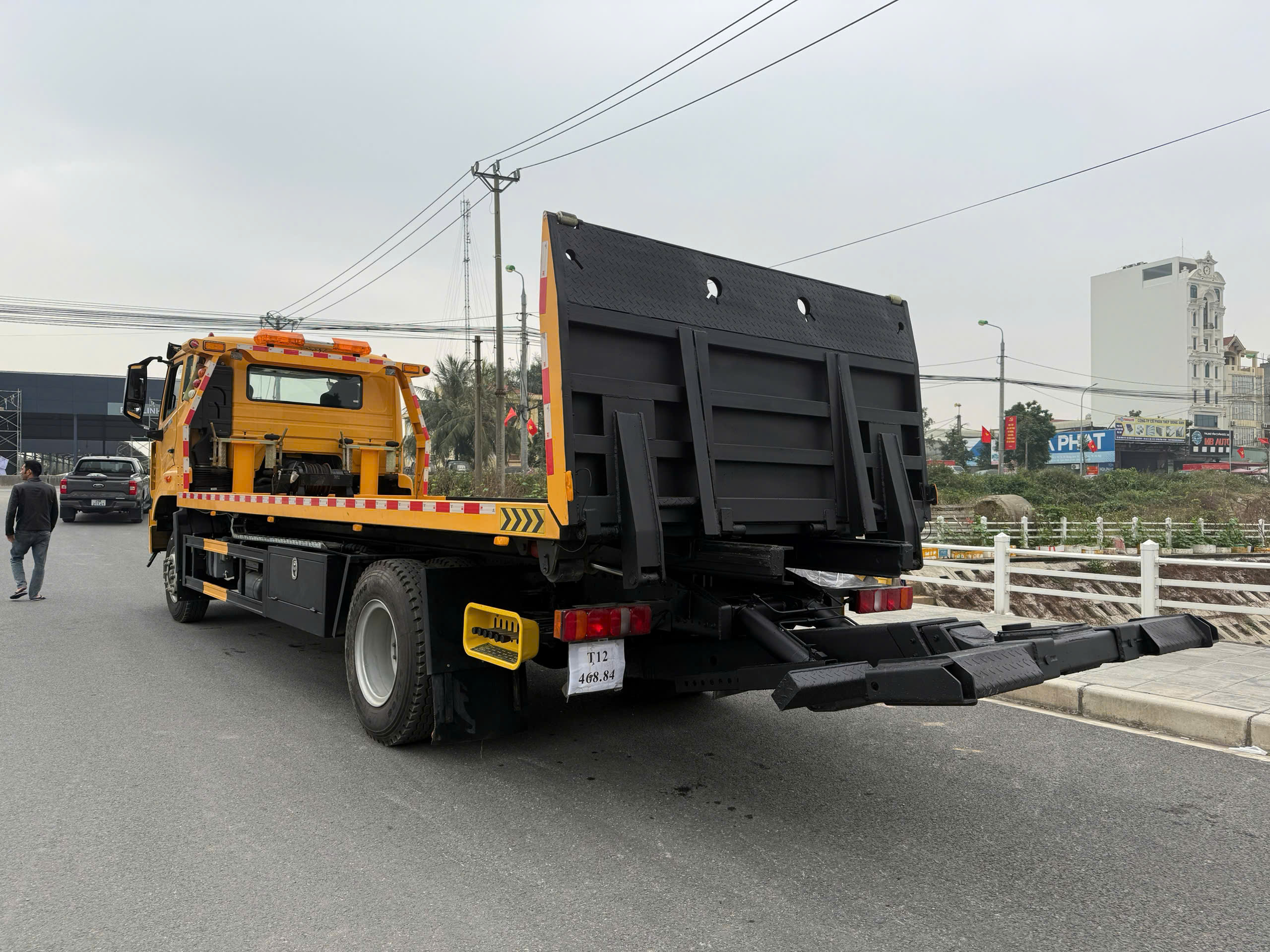 sieu hot howo cuu ho 5 tan – hang san giao ngay