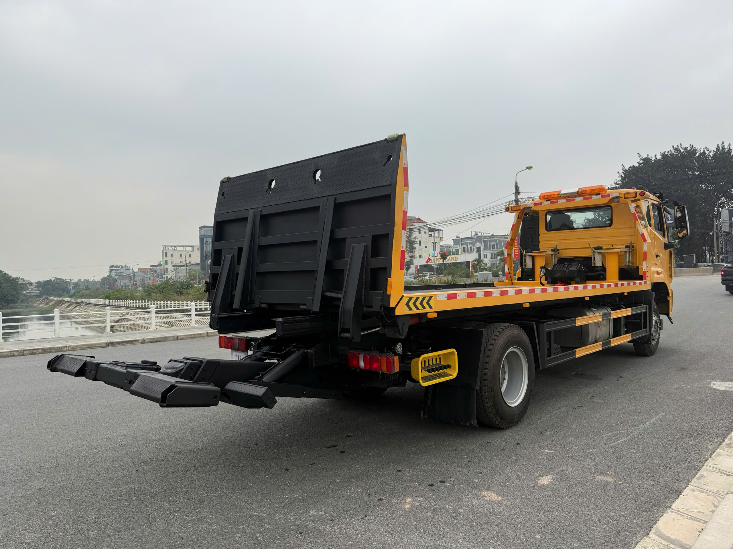 sieu hot howo cuu ho 5 tan – hang san giao ngay