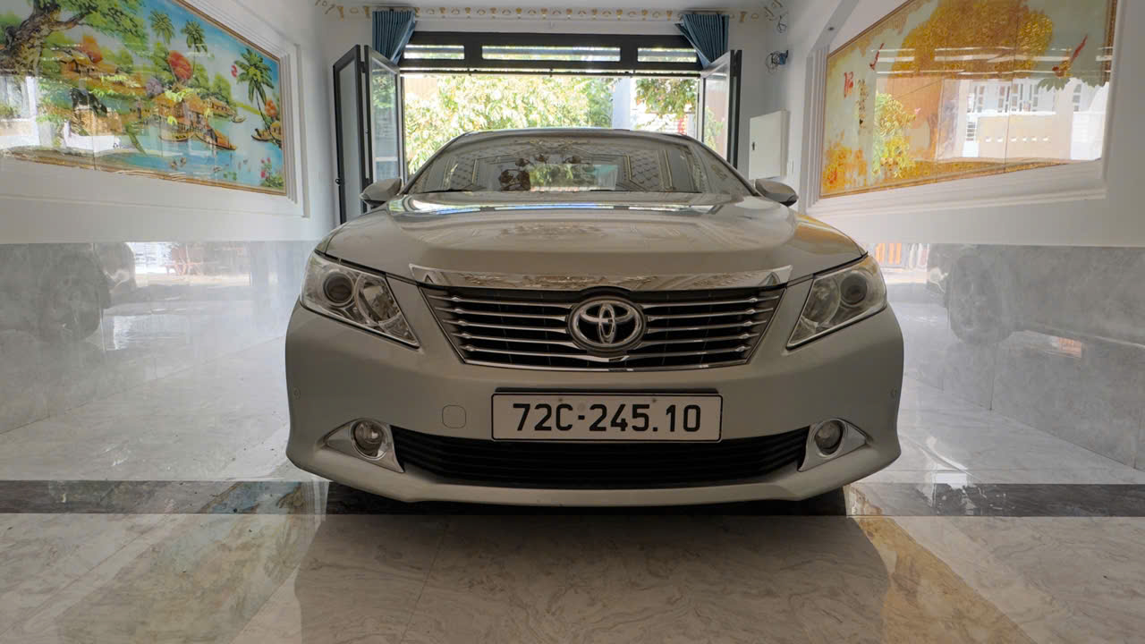 toyota camry 2.5q  2014 bac 135.000 km